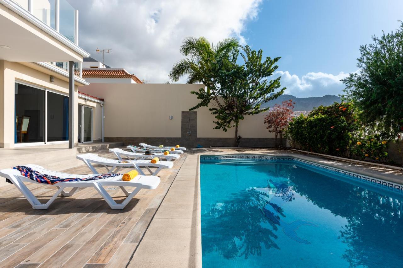 Amazing Villa Medina, Bbq Costa Adeje  Bagian luar foto