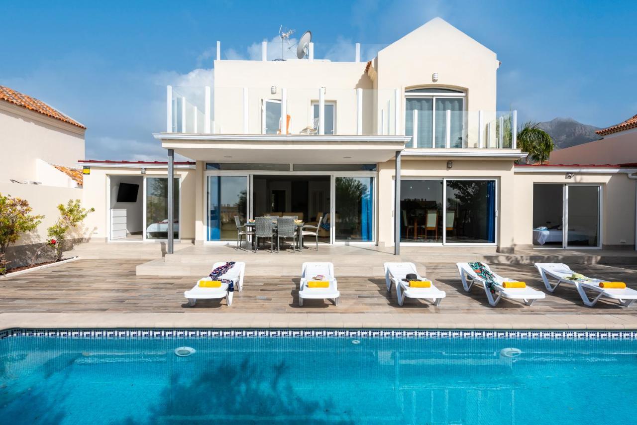 Amazing Villa Medina, Bbq Costa Adeje  Bagian luar foto